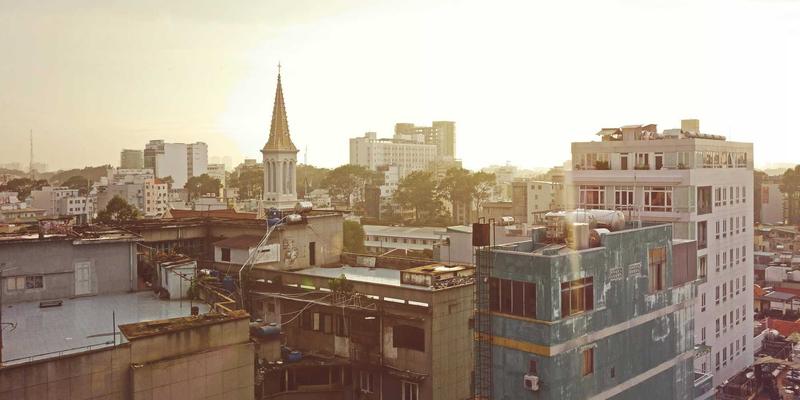 山地与高原7天天气预报的挑战与突破：精准预测空气质量与天气变化